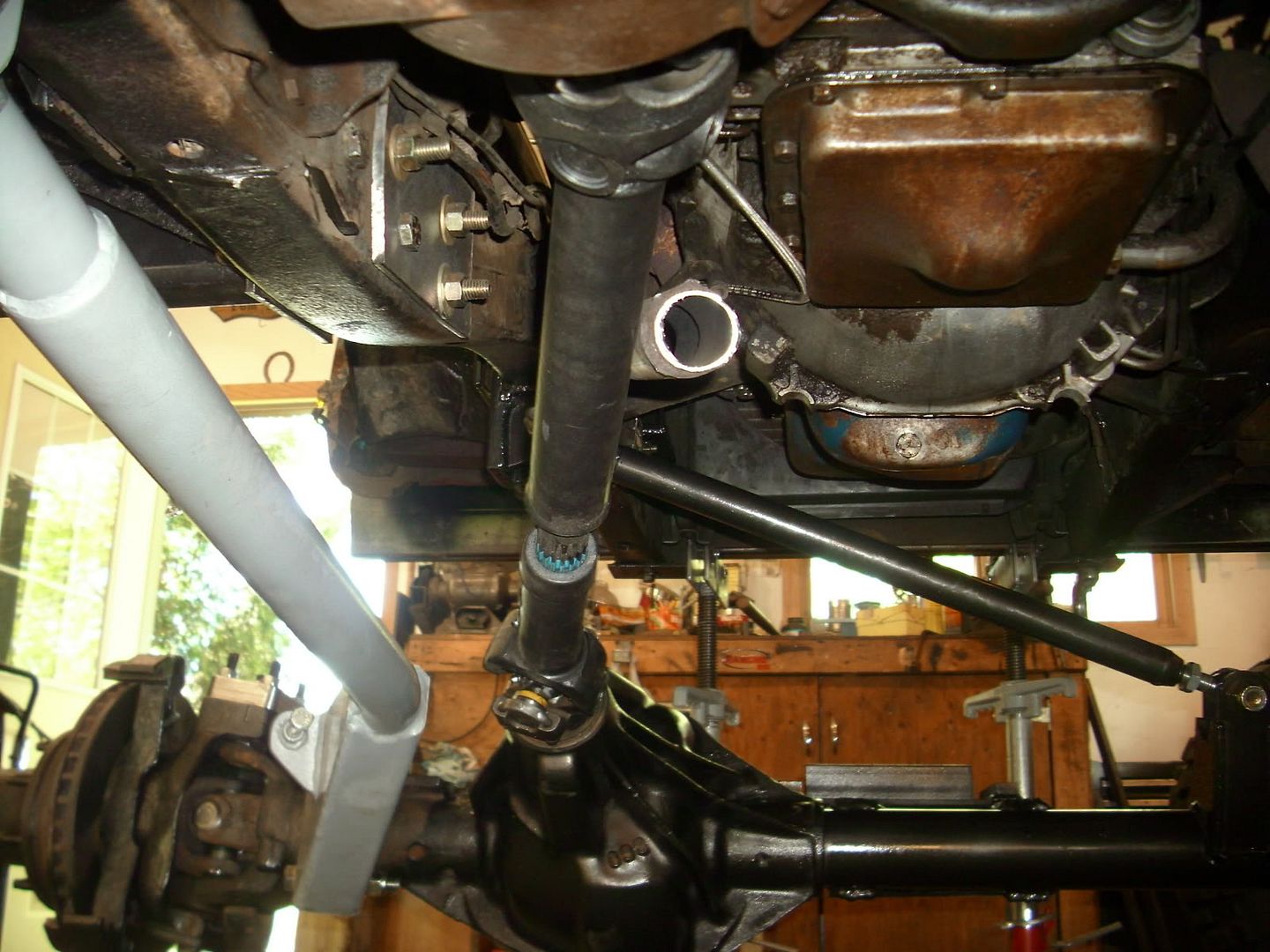 The angle is it to much in drive shaft Pirate 4x4